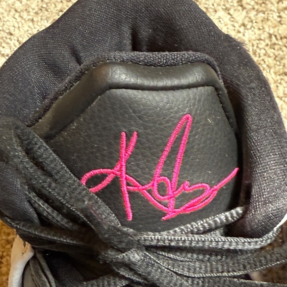 NIKE KYRIE INFINITY SOUTH BEACH BASKETBALL SHOES - Picture 5 of 7